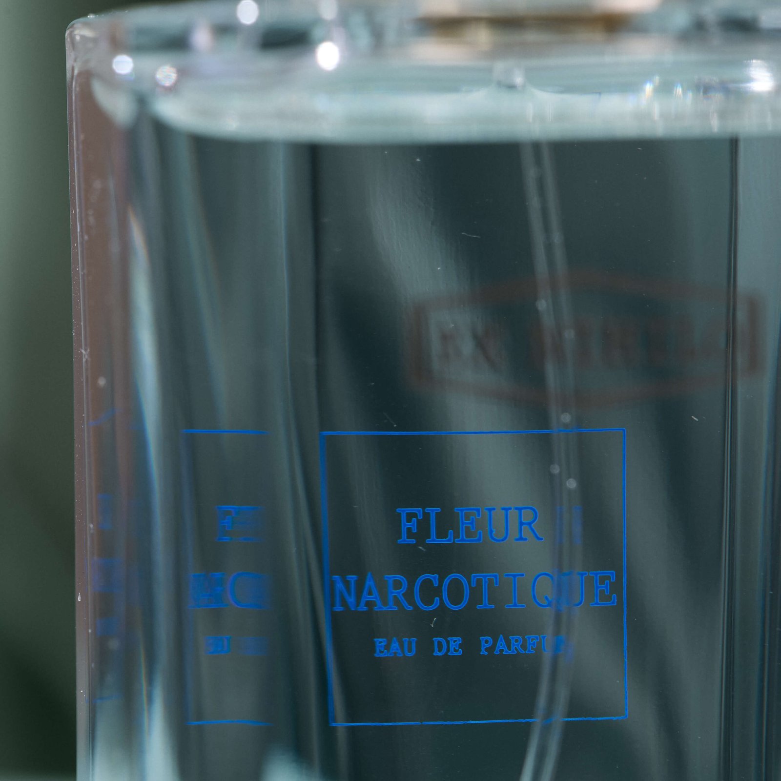 Fleur Narcotique — vedere 6