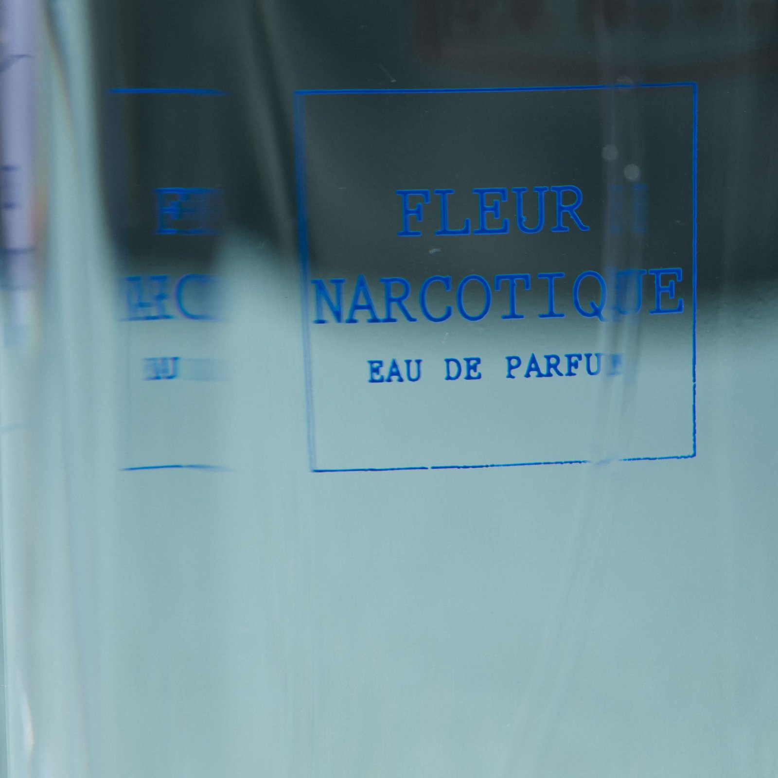 Fleur Narcotique — vedere 7
